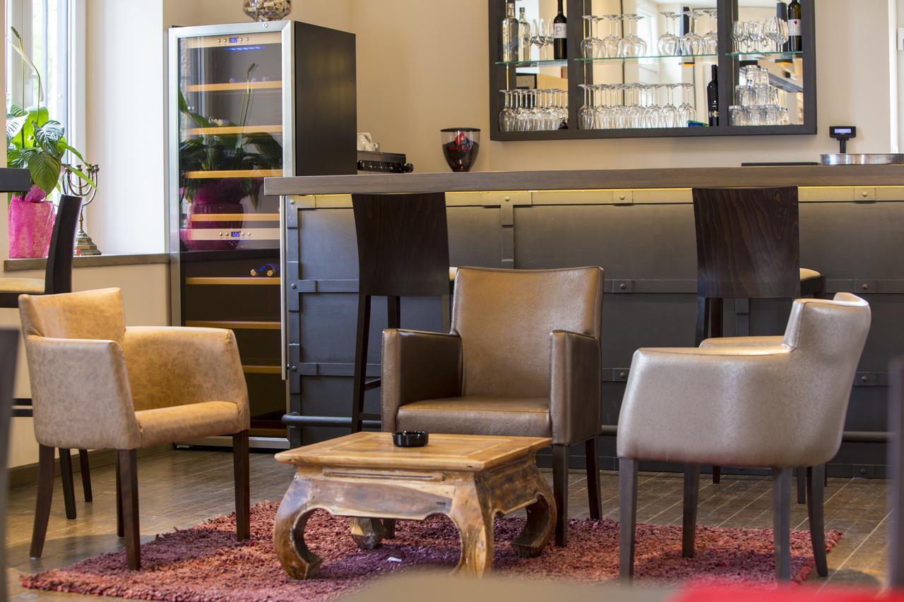 Hotel Stanica Ravno Екстериор снимка